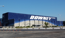 Downey Studios main building. The mural was painted onto the west side of existing Building 290. (September 2010) - Click to enlarge Downey Studios main building. The mural was painted onto the west side of existing Building 290. (September 2010)
