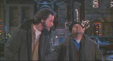 Home Alone 2 - Stills - 4 - Daniel Stern and Joe Pesci on Brownstone Street (still from DVD)