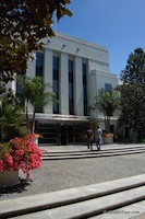 The Thalberg Building, Sony Pictures Studios (c) theStudioTour.com, April 2010 - Click to enlarge The Thalberg Building, Sony Pictures Studios (c) theStudioTour.com, April 2010