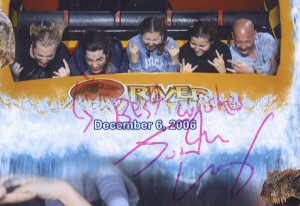 Close-up of Justin and his signature (December 6 2006) Click to enlarge Close-up of Justin and his signature (December 6 2006)
