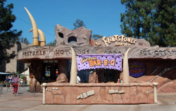 Flintstones Drive-In with Bar-B-Q, September 2008 - Click to enlarge Flintstones Drive-In with Bar-B-Q, September 2008