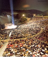 Concert in the still-outdoor Amphitheatre (from Inside Universal Studios, 1976) - Click to enlarge Concert in the still-outdoor Amphitheatre (from Inside Universal Studios, 1976)