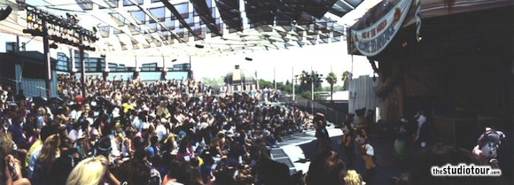 American Tail Live stage in 1990 (photo by Philip Donnelly) - Click to enlarge American Tail Live stage in 1990 (photo by Philip Donnelly)