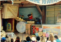 A tiny Fievel alone on stage (photo by Russ Glasson, 1990)