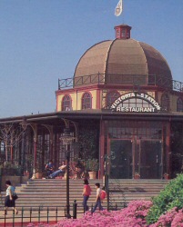 Victoria Station around 1986 (From 'Universal Studios Tour' brochure, 1986)