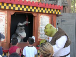 Shrek at Donkeys Waffle stand, September 2006 - Click to enlarge Shrek at Donkeys Waffle stand, September 2006
