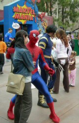 Spidey and Wolverine outside Marvel Mania shop (April 2006) - Click to enlarge Spidey and Wolverine outside Marvel Mania shop (April 2006)