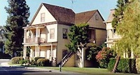 3 - (c) Universal Studios Hollywood (date unknown) - click to enlarge Colonial Street - Delta House - 3 - (c) Universal Studios Hollywood (date unknown)