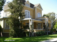 5 - (c) theStudioTour.com - 2009 - click to enlarge Colonial Street - Harvey House - 5 - (c) theStudioTour.com - 2009