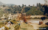 103 - Backdrop under construction (circa.1986) - click to enlarge 103 - Backdrop under construction (circa.1986)