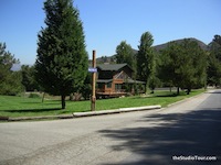 308 - Looking back to the Log Cabin, 2010 (c) theStudioTour.com - click to enlarge 308 - Looking back to the Log Cabin, 2010 (c) theStudioTour.com