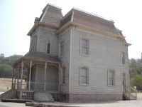 Psycho House (Photo courtesy of Terri Power, 2003)
