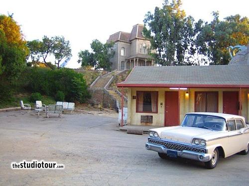 psycho_motel_2005_2.jpg