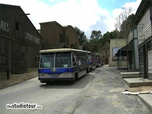 Tram approaches Six Points, April 2006 Tram approaches Six Points, April 2006