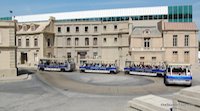 Buildings on the opposite side of Spartacus Square often appear as Embassy buildings or royal households (March 2008) Buildings on the opposite side of Spartacus Square often appear as Embassy buildings or royal households (March 2008)