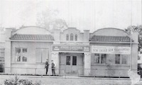1 - Staff Cafe (date unknown) from Hollywood Studios by Tommy Dangcil - click to enlarge 1 - Staff Cafe (date unknown) from Hollywood Studios by Tommy Dangcil
