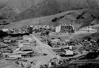 4 - This photo shows the staff cafe around 1921 during production of Foolish Wives - click to enlarge 4 - This photo shows the staff cafe around 1921 during production of Foolish Wives