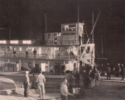 Steam boat on Park Lake