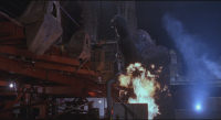 Backstage view of Kong showing the bridge tilt/slide mechanism and Kong's bottom half (still from The Wizard DVD)