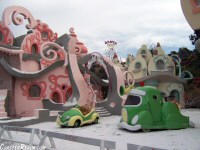 Whoville following a repaint, January 2007 - photo from Coasterrealm.com, used with permission - click to enlarge Whoville following a repaint, January 2007 - photo from Coasterrealm.com, used with permission