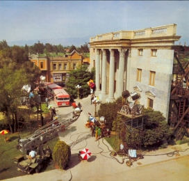 USH_Backlot_Courthouse_Square1979