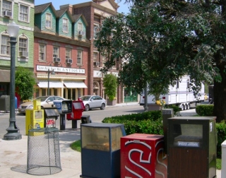 USH_Backlot_Courthouse_Square2006_1