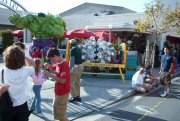 The Hulk has moved from the Upper Lot to stand beside the Gammasphere setpiece from the 2003 Hulk movie (photo by Phillip Donnelly, 25 April 2003)
