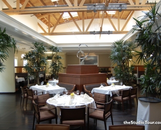paramountrestaurant01