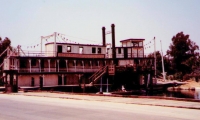 1982_riverboat