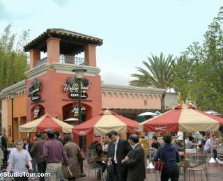 Hollywood Grill - theStudioTour