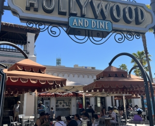 Hollywood Grill - theStudioTour