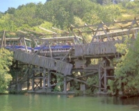 collapsingbridge_universal