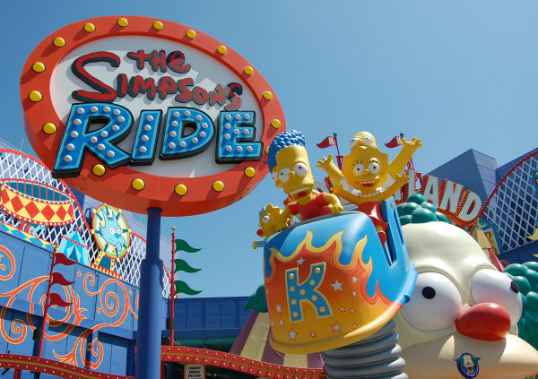 Simpsons Ride Hug The Simpsons Ride - theStudioTour.com